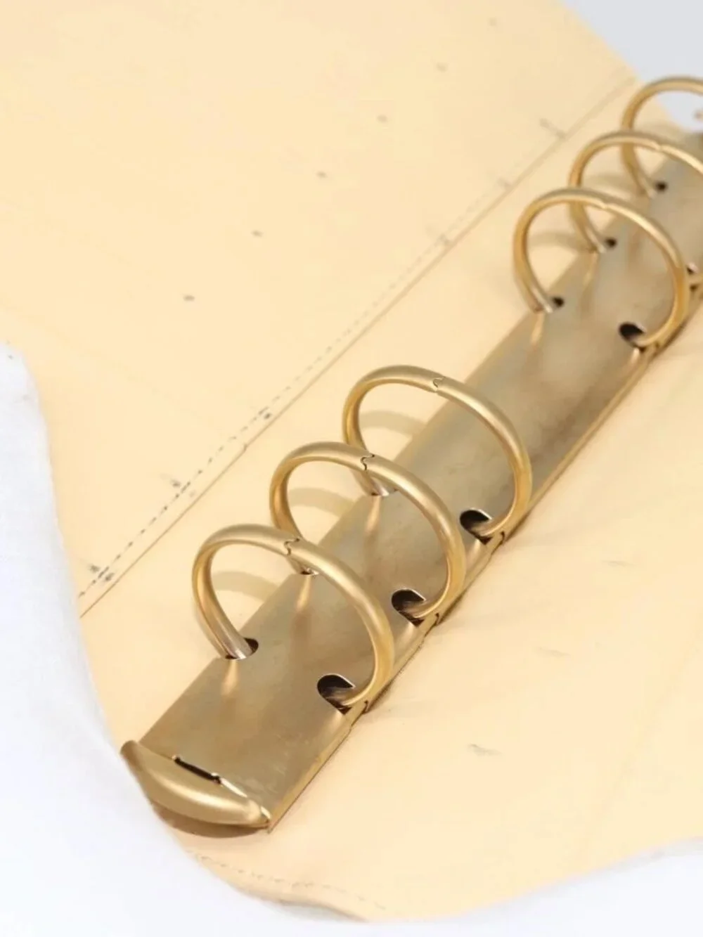 LOUIS VUITTON Epi Agenda MM Day Planner Cover Vanilla R2004A LV Auth 163109